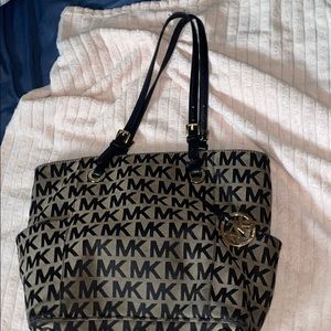 MK purse